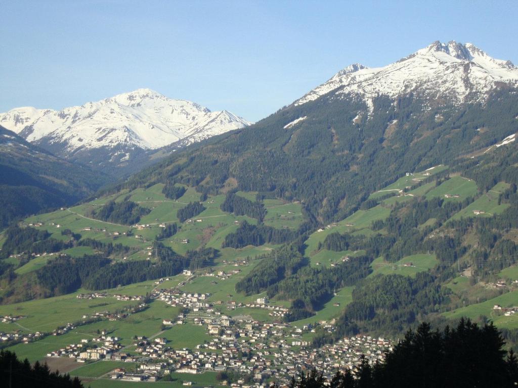 Appartementhaus Eberharter Hart im Zillertal Exterior photo
